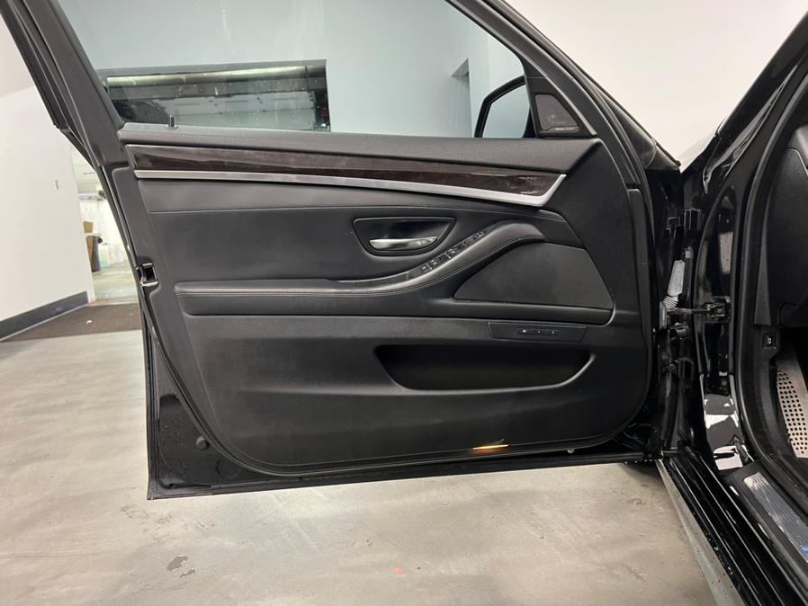 2016 BMW 5 Series 4dr Sdn 535i xDrive AWD, available for sale in Elizabeth, New Jersey | M Auto Group. Elizabeth, New Jersey 2016 BMW 5 Series 4dr Sdn 535i xDrive AWD, available for sale in Elizabeth, New Jersey | M Auto Group. Elizabeth, New Jersey