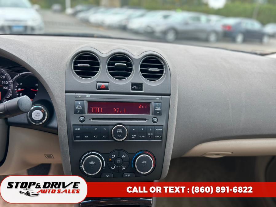 Used Nissan Altima 4dr Sdn I4 CVT 2.5 SL 2011 | Stop & Drive Auto Sales. East Windsor, Connecticut Used Nissan Altima 4dr Sdn I4 CVT 2.5 SL 2011 | Stop & Drive Auto Sales. East Windsor, Connecticut