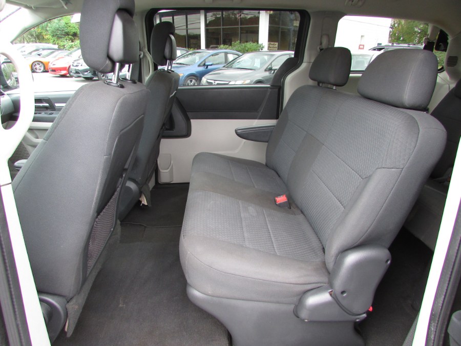 Used Dodge Grand Caravan 4dr Wgn SE 2010 | United Auto Sales of E Windsor, Inc. East Windsor, Connecticut Used Dodge Grand Caravan 4dr Wgn SE 2010 | United Auto Sales of E Windsor, Inc. East Windsor, Connecticut