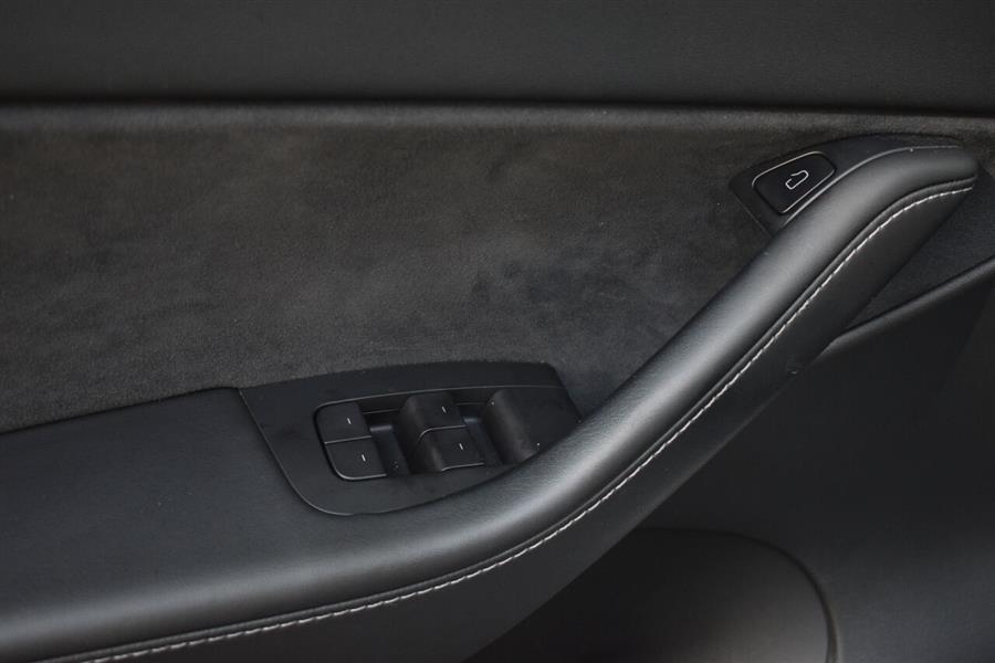 2021 Tesla Model y Long Range AWD 4dr Crossover, available for sale in Great Neck, New York | Camy Cars. Great Neck, New York 2021 Tesla Model y Long Range AWD 4dr Crossover, available for sale in Great Neck, New York | Camy Cars. Great Neck, New York