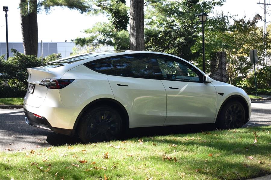2021 Tesla Model y Long Range AWD 4dr Crossover, available for sale in Great Neck, New York | Camy Cars. Great Neck, New York 2021 Tesla Model y Long Range AWD 4dr Crossover, available for sale in Great Neck, New York | Camy Cars. Great Neck, New York