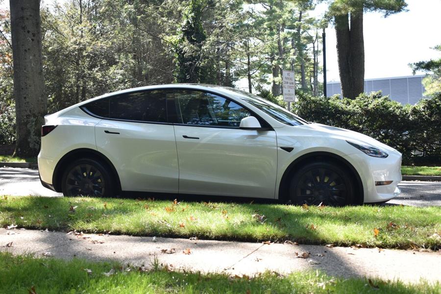 2021 Tesla Model y Long Range AWD 4dr Crossover, available for sale in Great Neck, New York | Camy Cars. Great Neck, New York 2021 Tesla Model y Long Range AWD 4dr Crossover, available for sale in Great Neck, New York | Camy Cars. Great Neck, New York