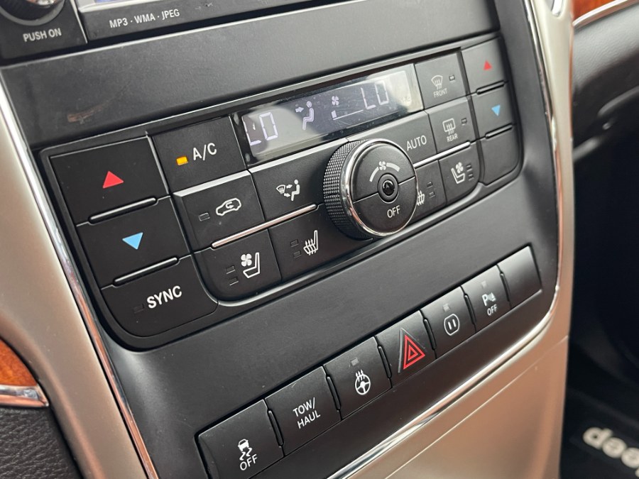 2012 Jeep Grand Cherokee 4WD 4dr Overland, available for sale in Darien, Wisconsin | Geneva Motor Cars. Darien, Wisconsin 2012 Jeep Grand Cherokee 4WD 4dr Overland, available for sale in Darien, Wisconsin | Geneva Motor Cars. Darien, Wisconsin