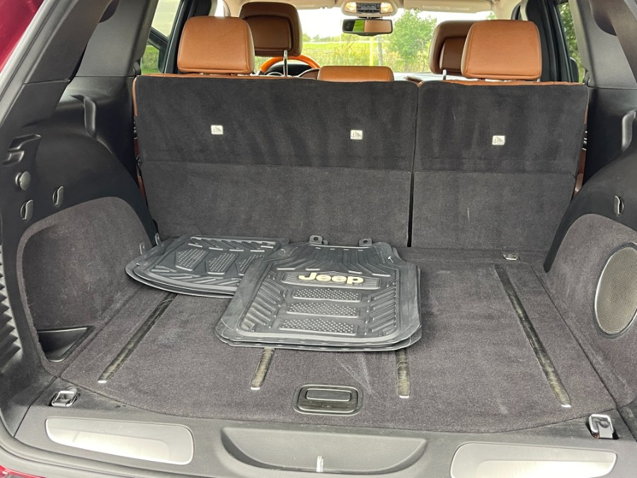 2012 Jeep Grand Cherokee 4WD 4dr Overland, available for sale in Darien, Wisconsin | Geneva Motor Cars. Darien, Wisconsin 2012 Jeep Grand Cherokee 4WD 4dr Overland, available for sale in Darien, Wisconsin | Geneva Motor Cars. Darien, Wisconsin