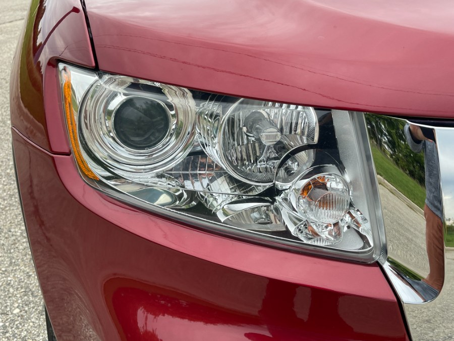 2012 Jeep Grand Cherokee 4WD 4dr Overland, available for sale in Darien, Wisconsin | Geneva Motor Cars. Darien, Wisconsin 2012 Jeep Grand Cherokee 4WD 4dr Overland, available for sale in Darien, Wisconsin | Geneva Motor Cars. Darien, Wisconsin