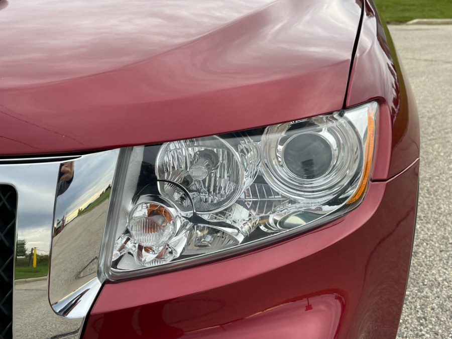 2012 Jeep Grand Cherokee 4WD 4dr Overland, available for sale in Darien, Wisconsin | Geneva Motor Cars. Darien, Wisconsin 2012 Jeep Grand Cherokee 4WD 4dr Overland, available for sale in Darien, Wisconsin | Geneva Motor Cars. Darien, Wisconsin