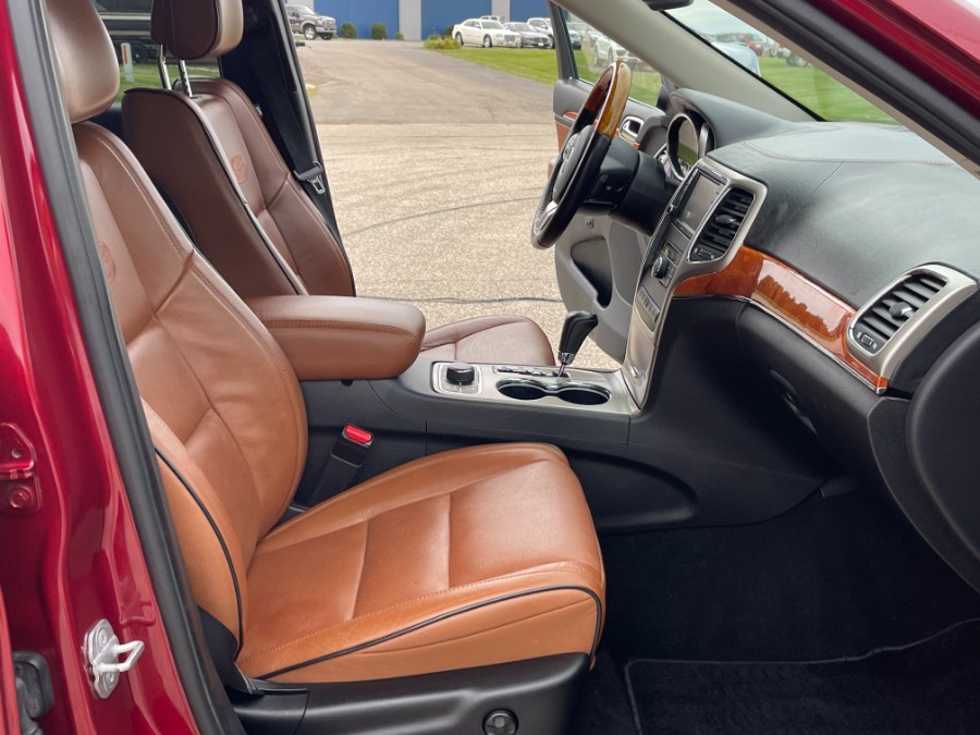 2012 Jeep Grand Cherokee 4WD 4dr Overland, available for sale in Darien, Wisconsin | Geneva Motor Cars. Darien, Wisconsin 2012 Jeep Grand Cherokee 4WD 4dr Overland, available for sale in Darien, Wisconsin | Geneva Motor Cars. Darien, Wisconsin