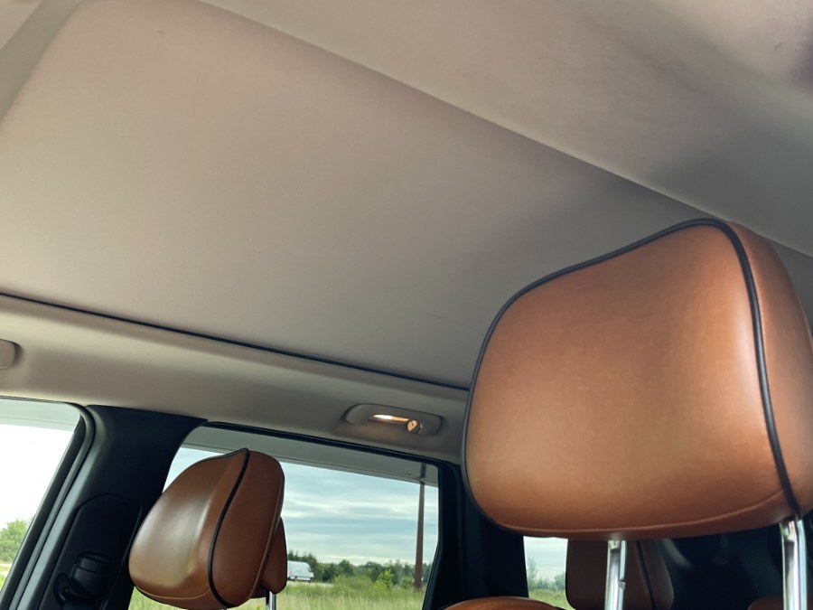 2012 Jeep Grand Cherokee 4WD 4dr Overland, available for sale in Darien, Wisconsin | Geneva Motor Cars. Darien, Wisconsin 2012 Jeep Grand Cherokee 4WD 4dr Overland, available for sale in Darien, Wisconsin | Geneva Motor Cars. Darien, Wisconsin