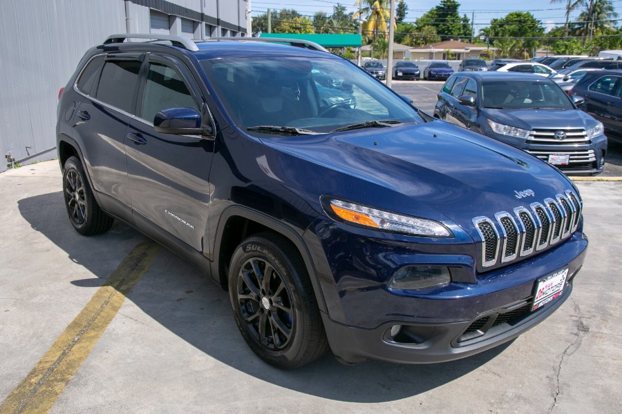 2014 Jeep Cherokee FWD 4dr Latitude, available for sale in Miami, Florida | 26 Motors Miami. Miami, Florida 2014 Jeep Cherokee FWD 4dr Latitude, available for sale in Miami, Florida | 26 Motors Miami. Miami, Florida