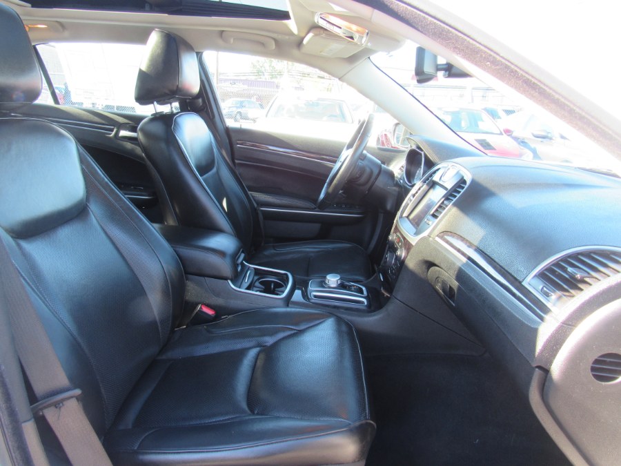 2020 Chrysler 300 Limited AWD, available for sale in Irvington, New Jersey | NJ Used Cars Center. Irvington, New Jersey 2020 Chrysler 300 Limited AWD, available for sale in Irvington, New Jersey | NJ Used Cars Center. Irvington, New Jersey