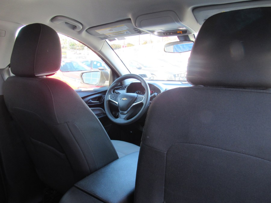 2019 Chevrolet Equinox FWD 4dr LS w/1LS, available for sale in Irvington, New Jersey | NJ Used Cars Center. Irvington, New Jersey 2019 Chevrolet Equinox FWD 4dr LS w/1LS, available for sale in Irvington, New Jersey | NJ Used Cars Center. Irvington, New Jersey