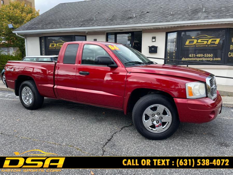 2006 Dodge Dakota 2dr Club Cab 131 4WD SLT, available for sale in Commack, New York | DSA Motor Sports Corp. Commack, New York