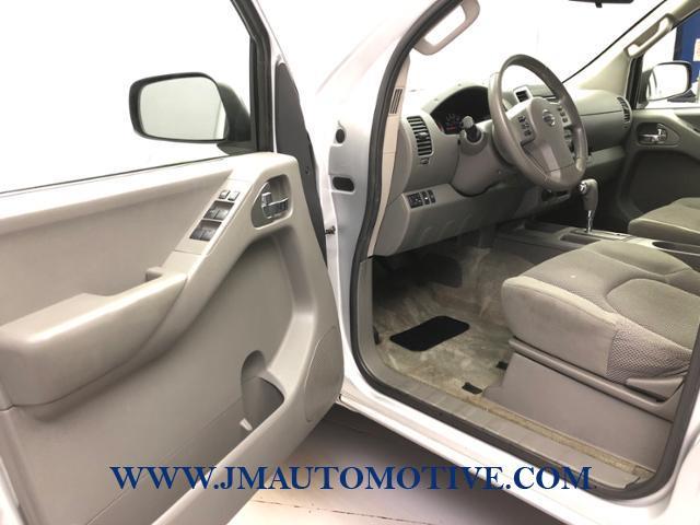 2013 Nissan Frontier 4WD Crew Cab SWB Auto SV, available for sale in Naugatuck, Connecticut | J&M Automotive Sls&Svc LLC. Naugatuck, Connecticut 2013 Nissan Frontier 4WD Crew Cab SWB Auto SV, available for sale in Naugatuck, Connecticut | J&M Automotive Sls&Svc LLC. Naugatuck, Connecticut
