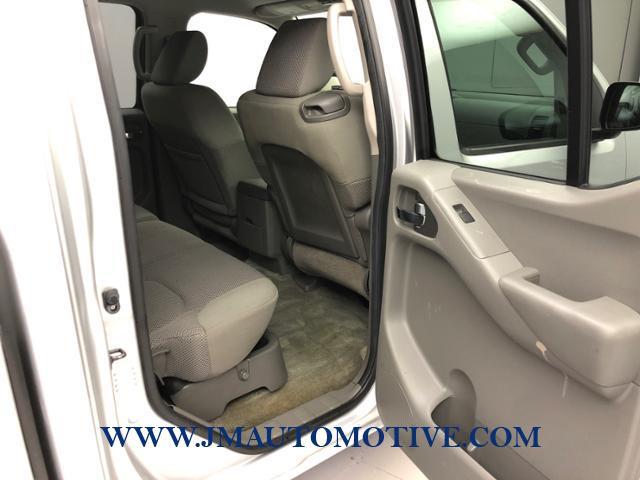 2013 Nissan Frontier 4WD Crew Cab SWB Auto SV, available for sale in Naugatuck, Connecticut | J&M Automotive Sls&Svc LLC. Naugatuck, Connecticut 2013 Nissan Frontier 4WD Crew Cab SWB Auto SV, available for sale in Naugatuck, Connecticut | J&M Automotive Sls&Svc LLC. Naugatuck, Connecticut