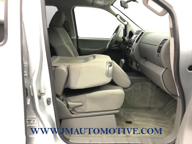 2013 Nissan Frontier 4WD Crew Cab SWB Auto SV, available for sale in Naugatuck, Connecticut | J&M Automotive Sls&Svc LLC. Naugatuck, Connecticut 2013 Nissan Frontier 4WD Crew Cab SWB Auto SV, available for sale in Naugatuck, Connecticut | J&M Automotive Sls&Svc LLC. Naugatuck, Connecticut