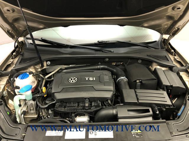 2016 Volkswagen Passat 4dr Sdn 1.8T Auto SE w/Technology P, available for sale in Naugatuck, Connecticut | J&M Automotive Sls&Svc LLC. Naugatuck, Connecticut 2016 Volkswagen Passat 4dr Sdn 1.8T Auto SE w/Technology P, available for sale in Naugatuck, Connecticut | J&M Automotive Sls&Svc LLC. Naugatuck, Connecticut