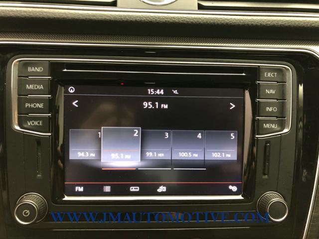 2016 Volkswagen Passat 4dr Sdn 1.8T Auto SE w/Technology P, available for sale in Naugatuck, Connecticut | J&M Automotive Sls&Svc LLC. Naugatuck, Connecticut 2016 Volkswagen Passat 4dr Sdn 1.8T Auto SE w/Technology P, available for sale in Naugatuck, Connecticut | J&M Automotive Sls&Svc LLC. Naugatuck, Connecticut