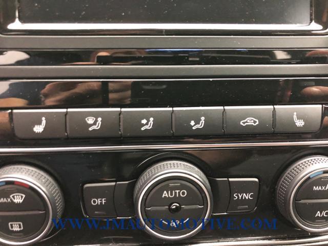 2016 Volkswagen Passat 4dr Sdn 1.8T Auto SE w/Technology P, available for sale in Naugatuck, Connecticut | J&M Automotive Sls&Svc LLC. Naugatuck, Connecticut 2016 Volkswagen Passat 4dr Sdn 1.8T Auto SE w/Technology P, available for sale in Naugatuck, Connecticut | J&M Automotive Sls&Svc LLC. Naugatuck, Connecticut