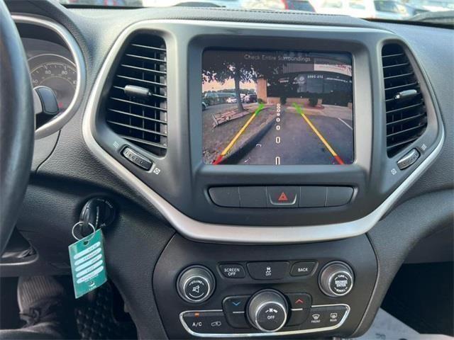2015 Jeep Cherokee Latitude, available for sale in Stratford, Connecticut | Wiz Leasing Inc. Stratford, Connecticut 2015 Jeep Cherokee Latitude, available for sale in Stratford, Connecticut | Wiz Leasing Inc. Stratford, Connecticut