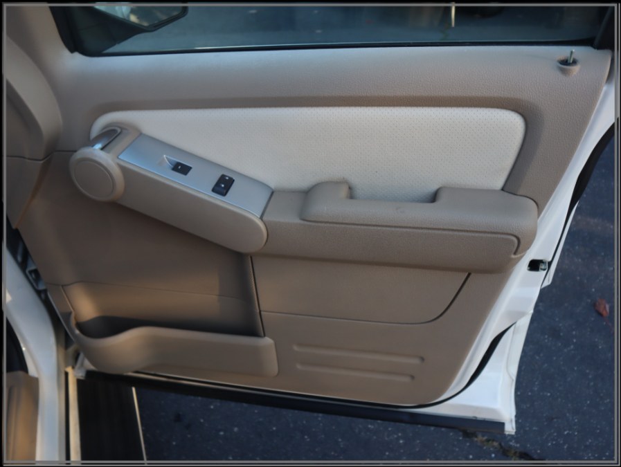 2009 Mercury Mountaineer AWD 4dr V8 Premier, available for sale in Huntington Station, New York | My Auto Inc.. Huntington Station, New York 2009 Mercury Mountaineer AWD 4dr V8 Premier, available for sale in Huntington Station, New York | My Auto Inc.. Huntington Station, New York
