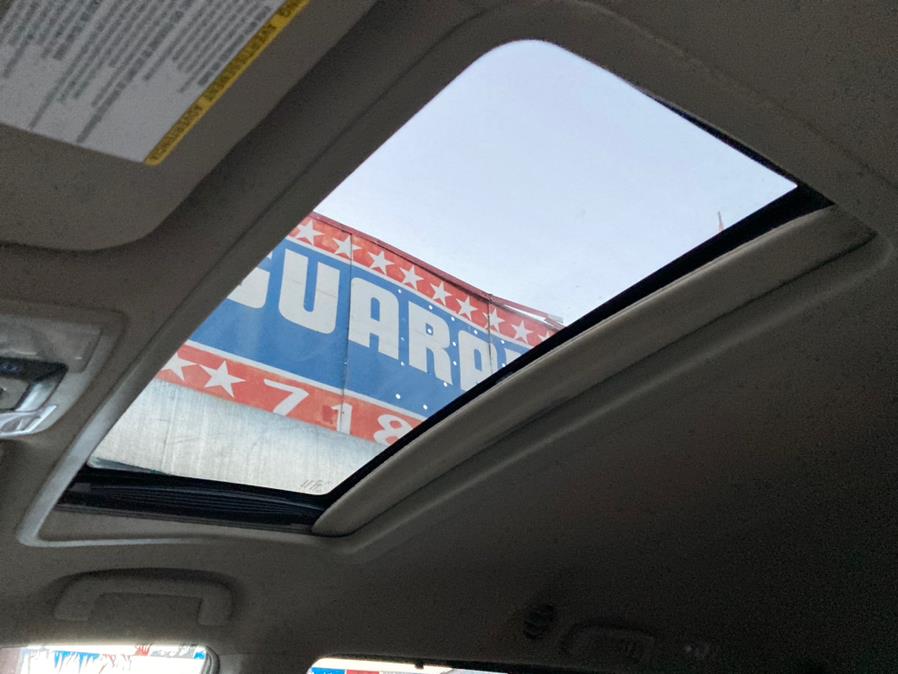 Used Toyota Sienna 5dr 7-Pass Van XLE AWD (Natl) 2015 | Carsbuck Inc.. Brooklyn, New York Used Toyota Sienna 5dr 7-Pass Van XLE AWD (Natl) 2015 | Carsbuck Inc.. Brooklyn, New York