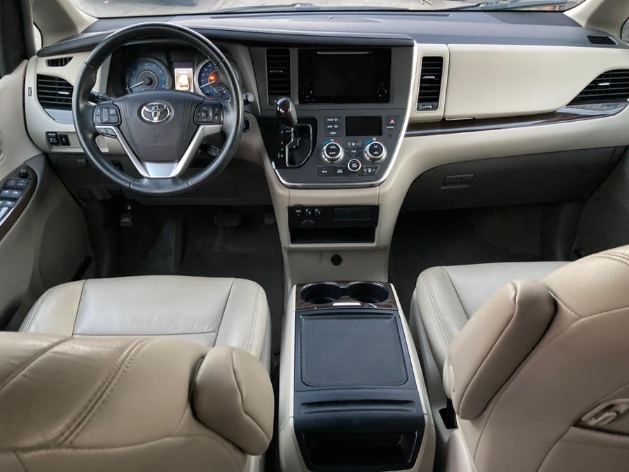 Used Toyota Sienna 5dr 7-Pass Van XLE AWD (Natl) 2015 | Carsbuck Inc.. Brooklyn, New York Used Toyota Sienna 5dr 7-Pass Van XLE AWD (Natl) 2015 | Carsbuck Inc.. Brooklyn, New York