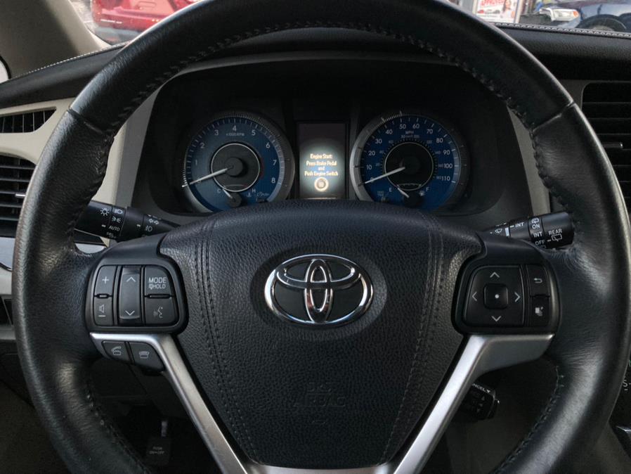Used Toyota Sienna 5dr 7-Pass Van XLE AWD (Natl) 2015 | Carsbuck Inc.. Brooklyn, New York Used Toyota Sienna 5dr 7-Pass Van XLE AWD (Natl) 2015 | Carsbuck Inc.. Brooklyn, New York