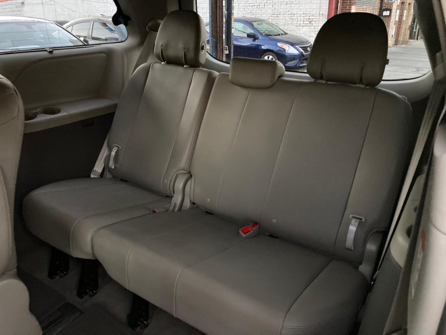 Used Toyota Sienna 5dr 7-Pass Van XLE AWD (Natl) 2015 | Carsbuck Inc.. Brooklyn, New York Used Toyota Sienna 5dr 7-Pass Van XLE AWD (Natl) 2015 | Carsbuck Inc.. Brooklyn, New York