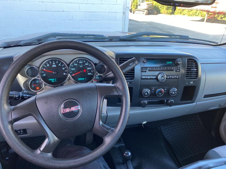 2009 GMC Sierra 2500HD 4WD Reg Cab 133" Work Truck, available for sale in Milford, Connecticut | Dealertown Auto Wholesalers. Milford, Connecticut 2009 GMC Sierra 2500HD 4WD Reg Cab 133" Work Truck, available for sale in Milford, Connecticut | Dealertown Auto Wholesalers. Milford, Connecticut