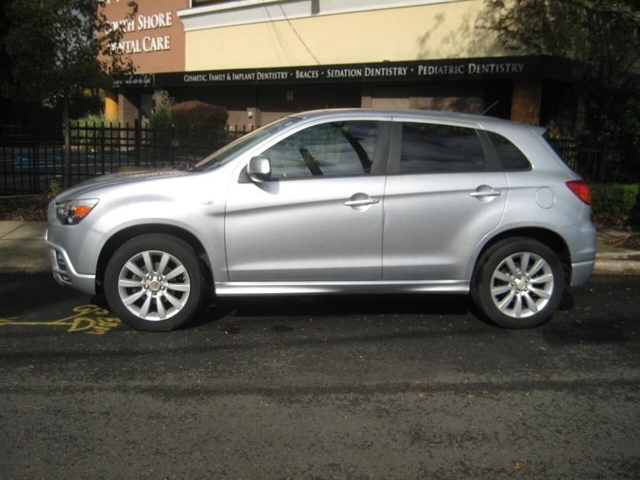 2011 Mitsubishi Outlander Sport SE photo