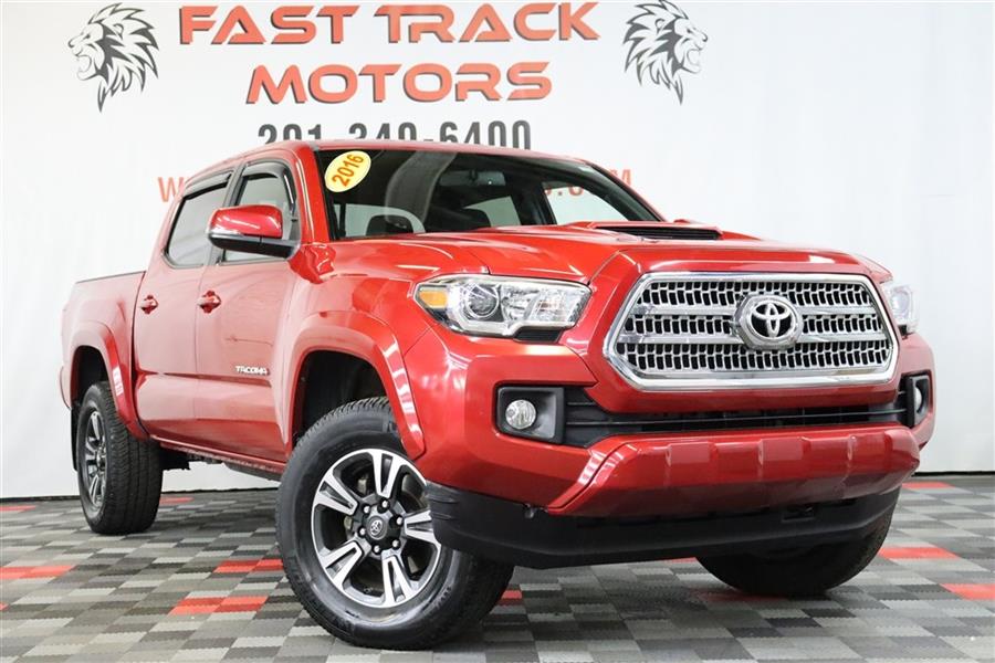 Used Toyota Tacoma DOUBLE CAB 2016 | Fast Track Motors. Paterson, New Jersey Used Toyota Tacoma DOUBLE CAB 2016 | Fast Track Motors. Paterson, New Jersey