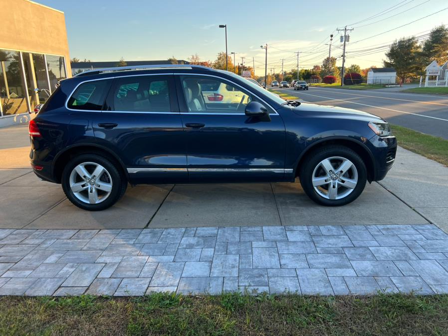 Used Volkswagen Touareg 4dr TDI Lux 2013 | House of Cars CT. Meriden, Connecticut