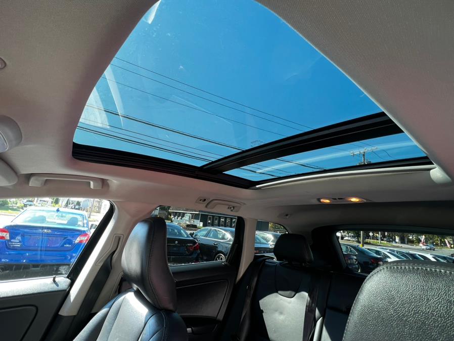 Used Volvo XC60 2015.5 AWD 4dr T6 2015 | Lava Motors 2 Inc. Canton, Connecticut Used Volvo XC60 2015.5 AWD 4dr T6 2015 | Lava Motors 2 Inc. Canton, Connecticut