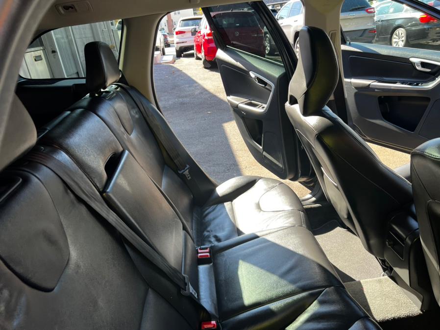 Used Volvo XC60 2015.5 AWD 4dr T6 2015 | Lava Motors 2 Inc. Canton, Connecticut Used Volvo XC60 2015.5 AWD 4dr T6 2015 | Lava Motors 2 Inc. Canton, Connecticut