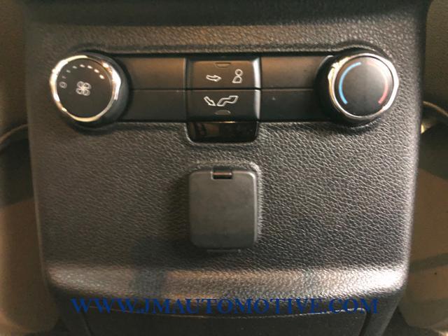 2016 Ford Explorer FWD 4dr XLT, available for sale in Naugatuck, Connecticut | J&M Automotive Sls&Svc LLC. Naugatuck, Connecticut 2016 Ford Explorer FWD 4dr XLT, available for sale in Naugatuck, Connecticut | J&M Automotive Sls&Svc LLC. Naugatuck, Connecticut