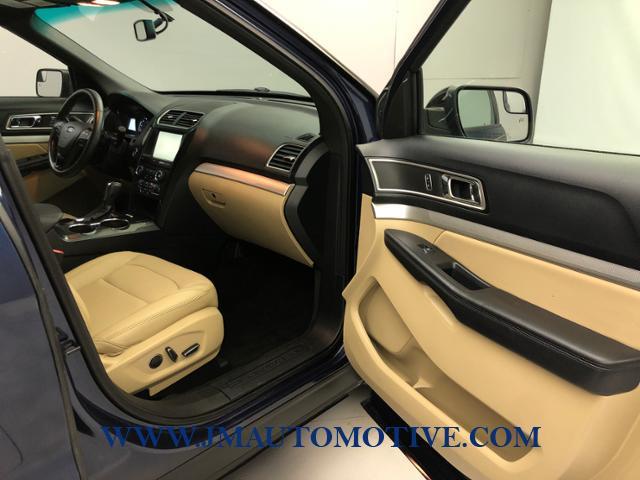 2016 Ford Explorer FWD 4dr XLT, available for sale in Naugatuck, Connecticut | J&M Automotive Sls&Svc LLC. Naugatuck, Connecticut 2016 Ford Explorer FWD 4dr XLT, available for sale in Naugatuck, Connecticut | J&M Automotive Sls&Svc LLC. Naugatuck, Connecticut