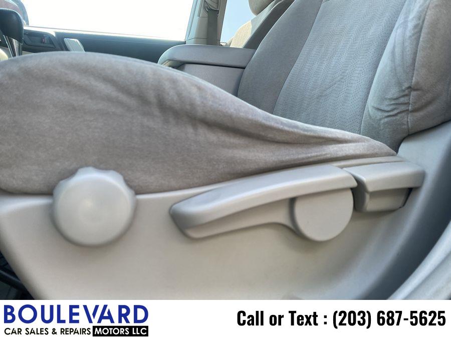 2012 Toyota Highlander Sport Utility 4D, available for sale in New Haven, Connecticut | Boulevard Motors LLC. New Haven, Connecticut 2012 Toyota Highlander Sport Utility 4D, available for sale in New Haven, Connecticut | Boulevard Motors LLC. New Haven, Connecticut