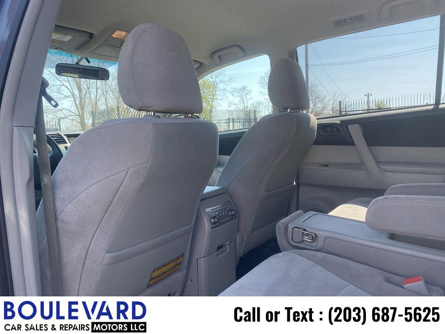 2012 Toyota Highlander Sport Utility 4D, available for sale in New Haven, Connecticut | Boulevard Motors LLC. New Haven, Connecticut 2012 Toyota Highlander Sport Utility 4D, available for sale in New Haven, Connecticut | Boulevard Motors LLC. New Haven, Connecticut