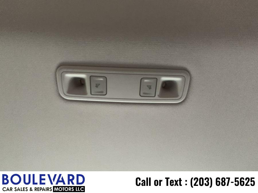 2014 GMC Sierra 1500 Crew Cab SLE Pickup 4D 6 1/2 ft, available for sale in New Haven, Connecticut | Boulevard Motors LLC. New Haven, Connecticut 2014 GMC Sierra 1500 Crew Cab SLE Pickup 4D 6 1/2 ft, available for sale in New Haven, Connecticut | Boulevard Motors LLC. New Haven, Connecticut