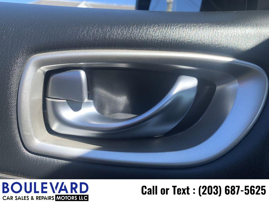 2017 Infiniti Qx60 3.5 Sport Utility 4D, available for sale in New Haven, Connecticut | Boulevard Motors LLC. New Haven, Connecticut 2017 Infiniti Qx60 3.5 Sport Utility 4D, available for sale in New Haven, Connecticut | Boulevard Motors LLC. New Haven, Connecticut