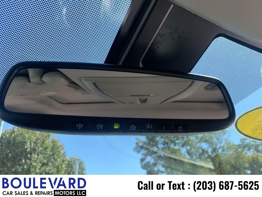 2017 Infiniti Qx60 3.5 Sport Utility 4D, available for sale in New Haven, Connecticut | Boulevard Motors LLC. New Haven, Connecticut 2017 Infiniti Qx60 3.5 Sport Utility 4D, available for sale in New Haven, Connecticut | Boulevard Motors LLC. New Haven, Connecticut