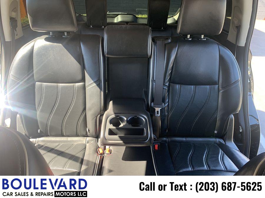 2017 Infiniti Qx60 3.5 Sport Utility 4D, available for sale in New Haven, Connecticut | Boulevard Motors LLC. New Haven, Connecticut 2017 Infiniti Qx60 3.5 Sport Utility 4D, available for sale in New Haven, Connecticut | Boulevard Motors LLC. New Haven, Connecticut