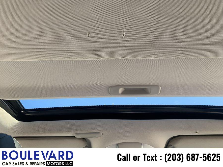 2017 Infiniti Qx60 3.5 Sport Utility 4D, available for sale in New Haven, Connecticut | Boulevard Motors LLC. New Haven, Connecticut 2017 Infiniti Qx60 3.5 Sport Utility 4D, available for sale in New Haven, Connecticut | Boulevard Motors LLC. New Haven, Connecticut