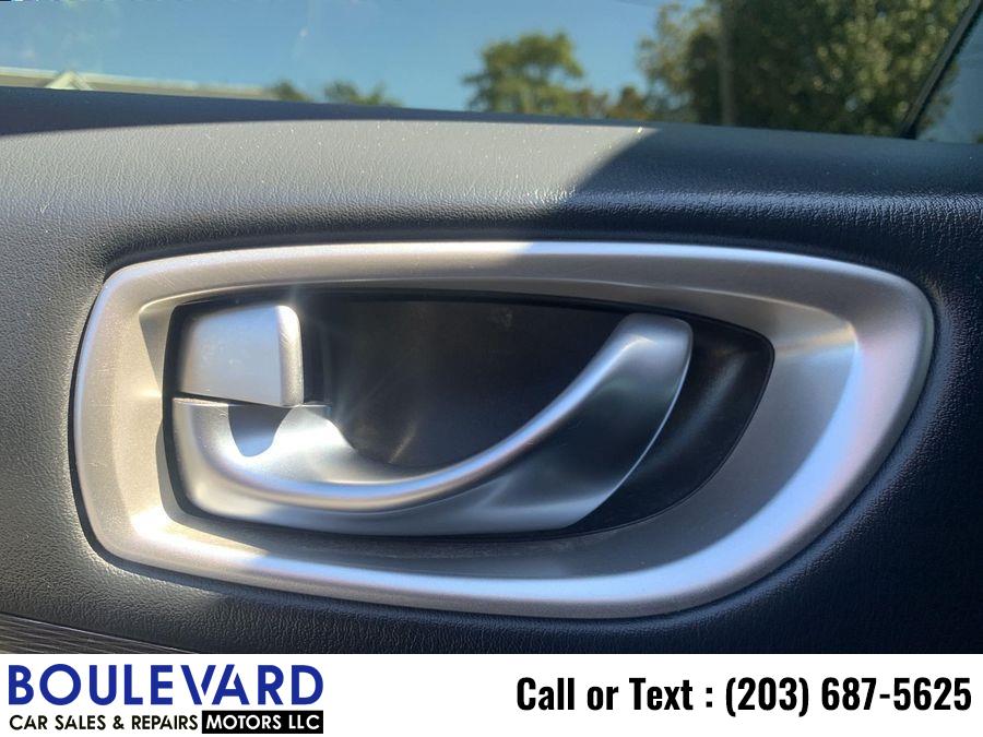2017 Infiniti Qx60 3.5 Sport Utility 4D, available for sale in New Haven, Connecticut | Boulevard Motors LLC. New Haven, Connecticut 2017 Infiniti Qx60 3.5 Sport Utility 4D, available for sale in New Haven, Connecticut | Boulevard Motors LLC. New Haven, Connecticut
