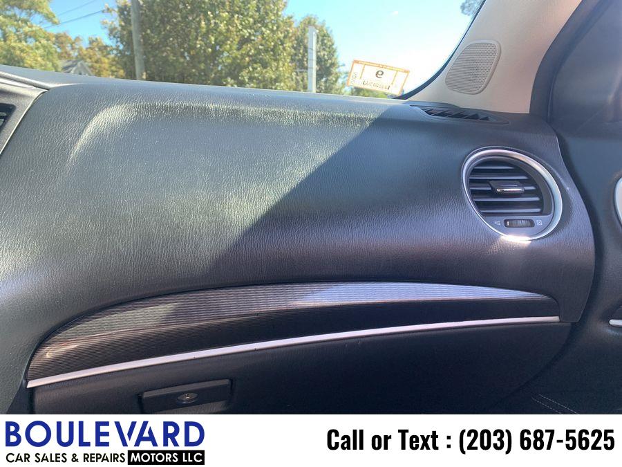 2017 Infiniti Qx60 3.5 Sport Utility 4D, available for sale in New Haven, Connecticut | Boulevard Motors LLC. New Haven, Connecticut 2017 Infiniti Qx60 3.5 Sport Utility 4D, available for sale in New Haven, Connecticut | Boulevard Motors LLC. New Haven, Connecticut