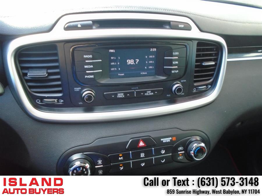 2017 Kia Sorento LX AWD 4dr SUV, available for sale in West Babylon, New York | Island Auto Buyers. West Babylon, New York 2017 Kia Sorento LX AWD 4dr SUV, available for sale in West Babylon, New York | Island Auto Buyers. West Babylon, New York