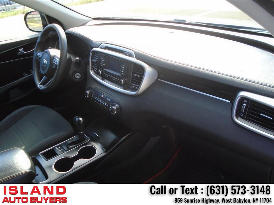 2017 Kia Sorento LX AWD 4dr SUV, available for sale in West Babylon, New York | Island Auto Buyers. West Babylon, New York 2017 Kia Sorento LX AWD 4dr SUV, available for sale in West Babylon, New York | Island Auto Buyers. West Babylon, New York