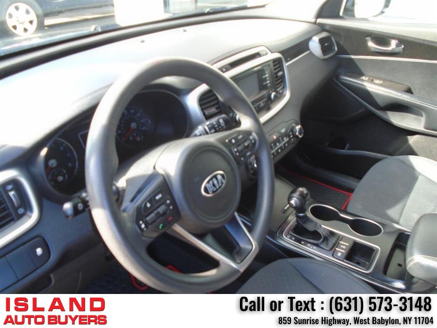 2017 Kia Sorento LX AWD 4dr SUV, available for sale in West Babylon, New York | Island Auto Buyers. West Babylon, New York 2017 Kia Sorento LX AWD 4dr SUV, available for sale in West Babylon, New York | Island Auto Buyers. West Babylon, New York