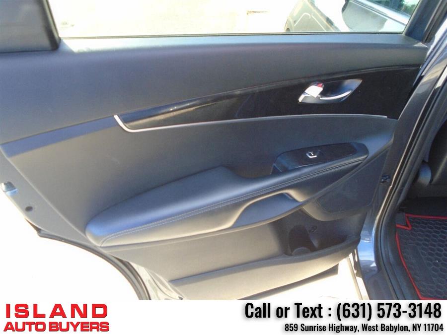 2017 Kia Sorento LX AWD 4dr SUV, available for sale in West Babylon, New York | Island Auto Buyers. West Babylon, New York 2017 Kia Sorento LX AWD 4dr SUV, available for sale in West Babylon, New York | Island Auto Buyers. West Babylon, New York