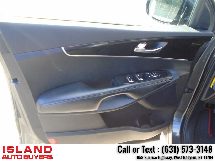 2017 Kia Sorento LX AWD 4dr SUV, available for sale in West Babylon, New York | Island Auto Buyers. West Babylon, New York 2017 Kia Sorento LX AWD 4dr SUV, available for sale in West Babylon, New York | Island Auto Buyers. West Babylon, New York